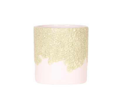 Ziertopf Bloom Green Ø9cm – Dekotopf in sanftem Grün mit Blütenrelief am Rand – kleiner Übertopf für Zimmerpflanzen, Ableger & Kräuter